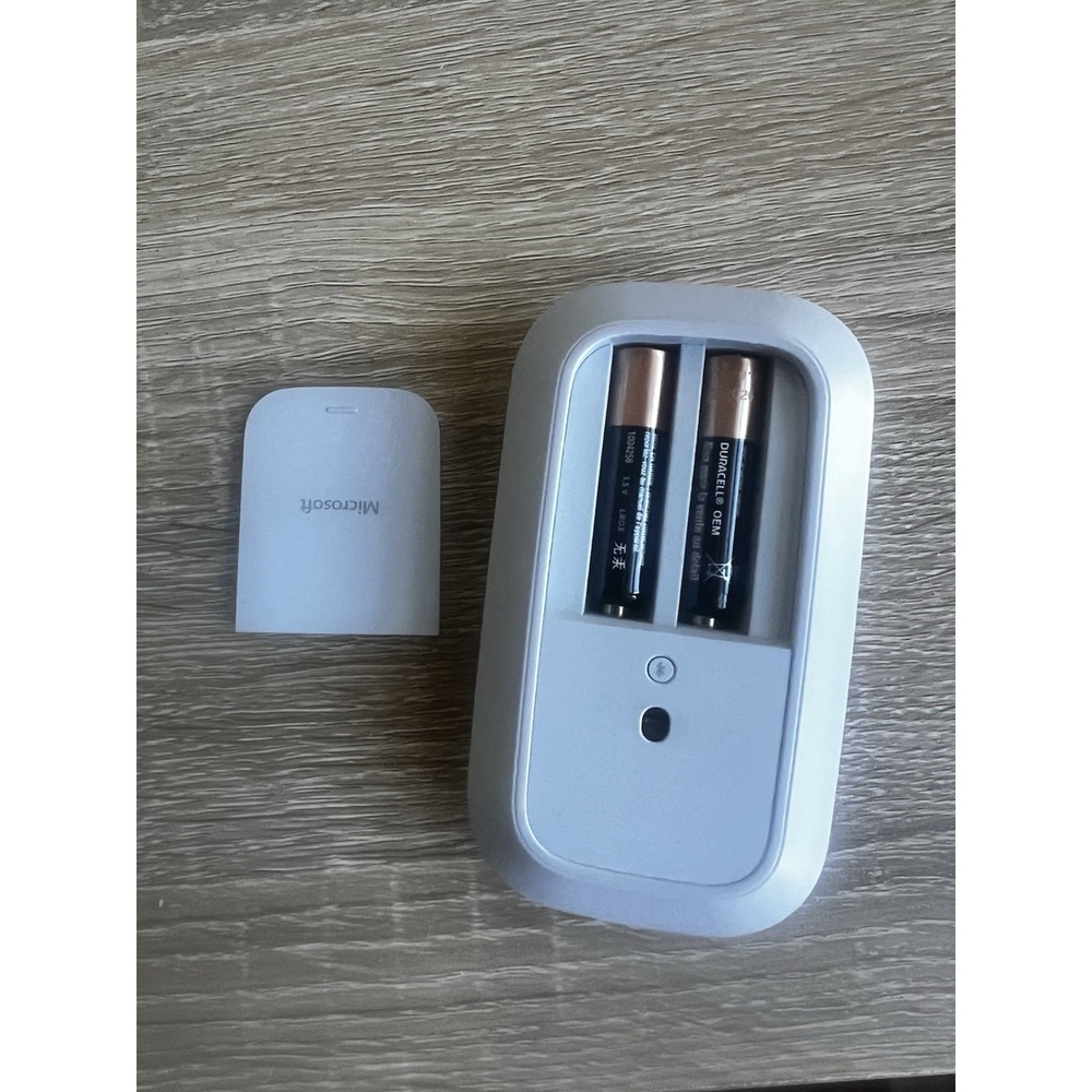 Microsoft Surface Wireless Computer Mouse -‎ Platinum - Bluetooth Tested - Picture 3 of 5